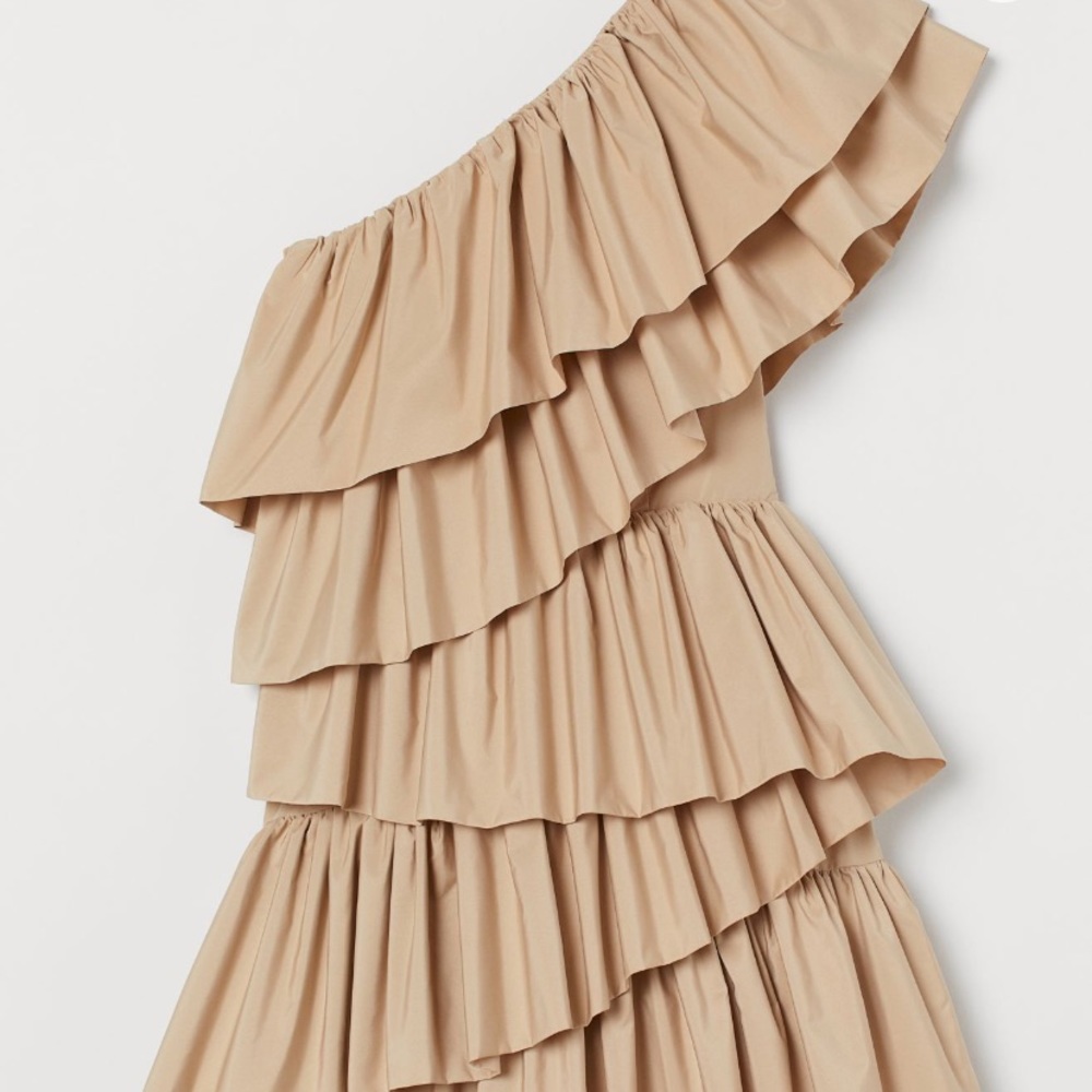 Ruffled cocktail dress (conscious exclusive)